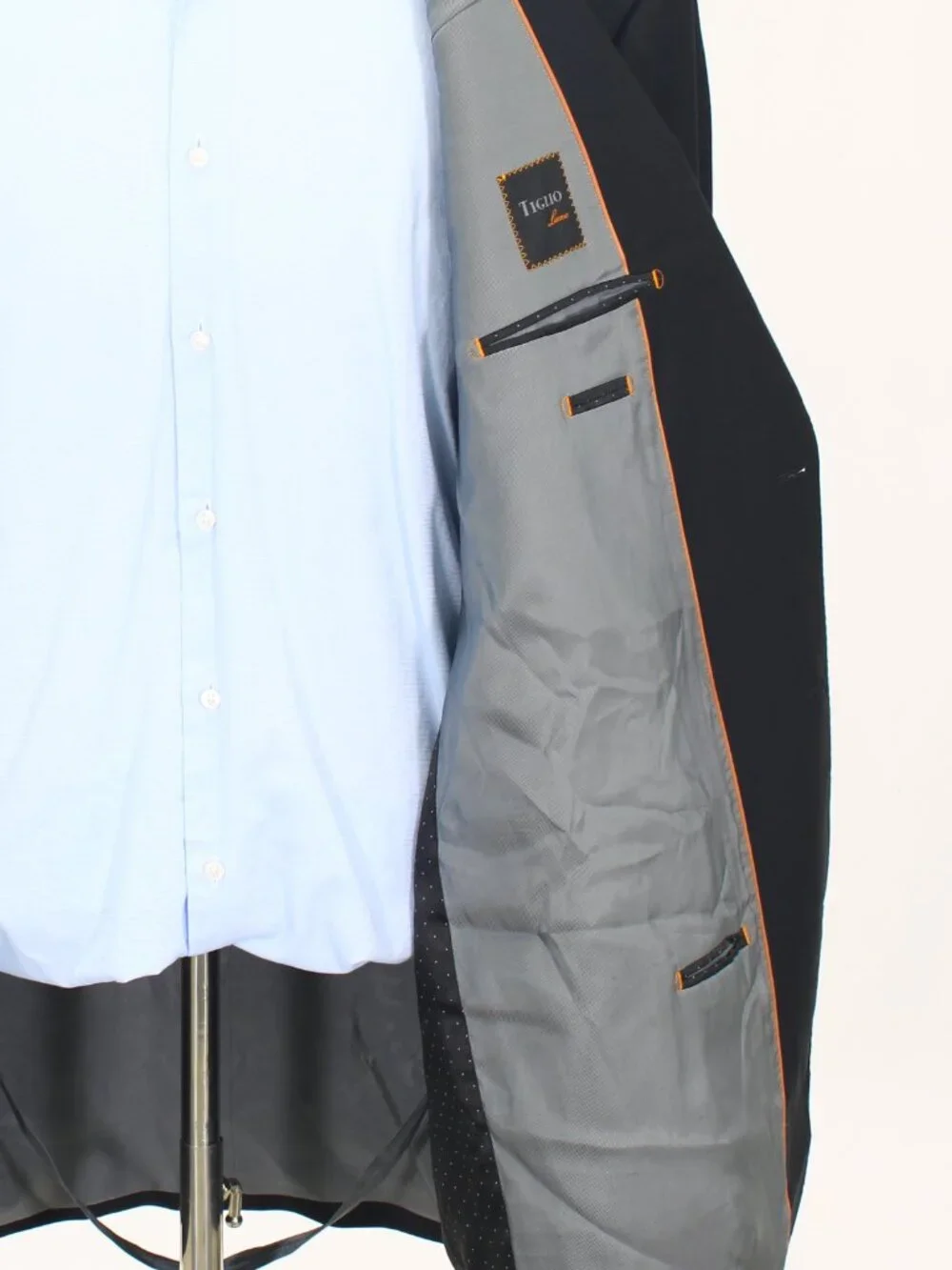 Tiglio Luxe 56L 52x33 Black Full Suit 2-Button Solid R924
